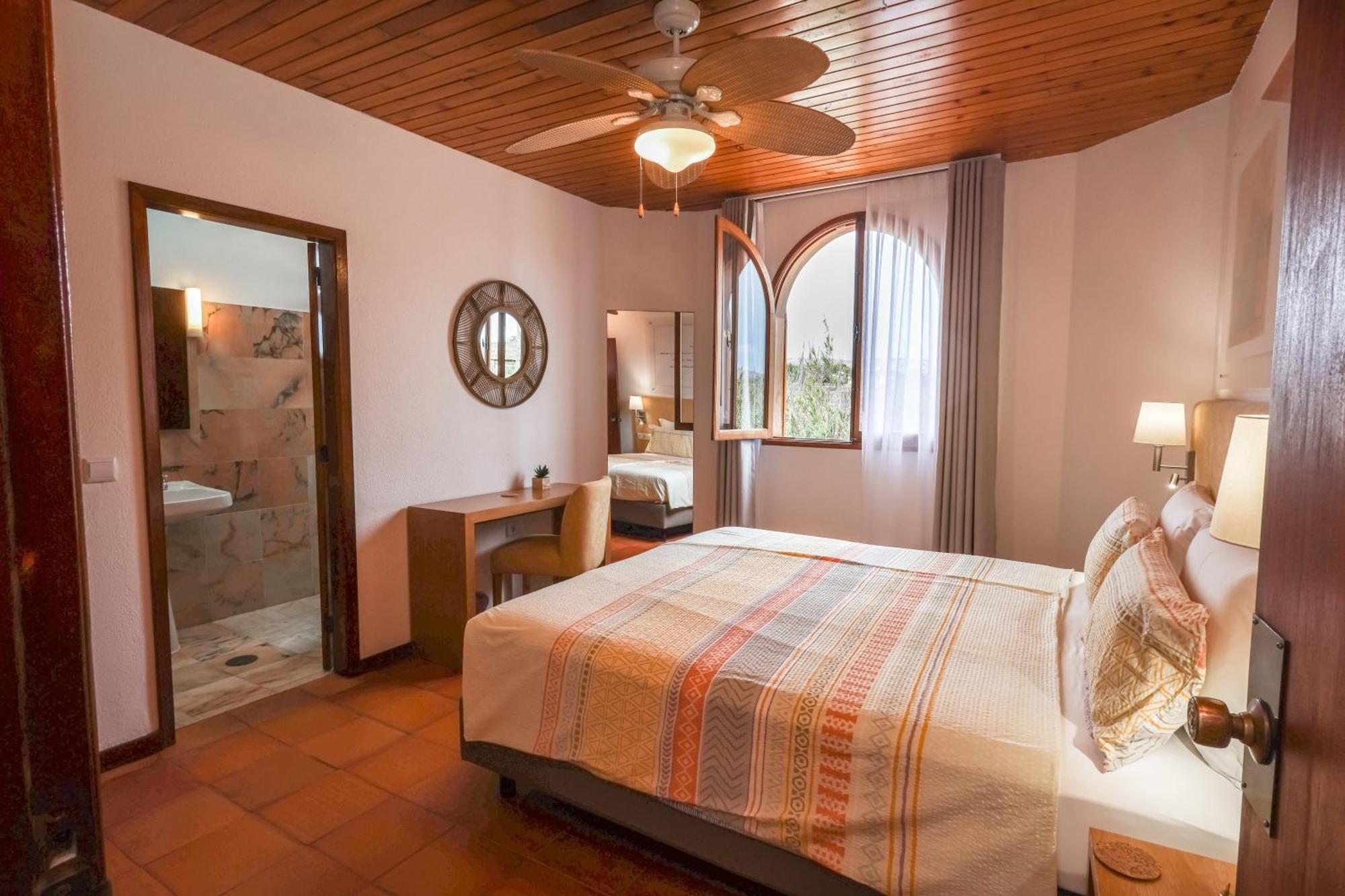 Theresia'S Porto Santo Luaran gambar