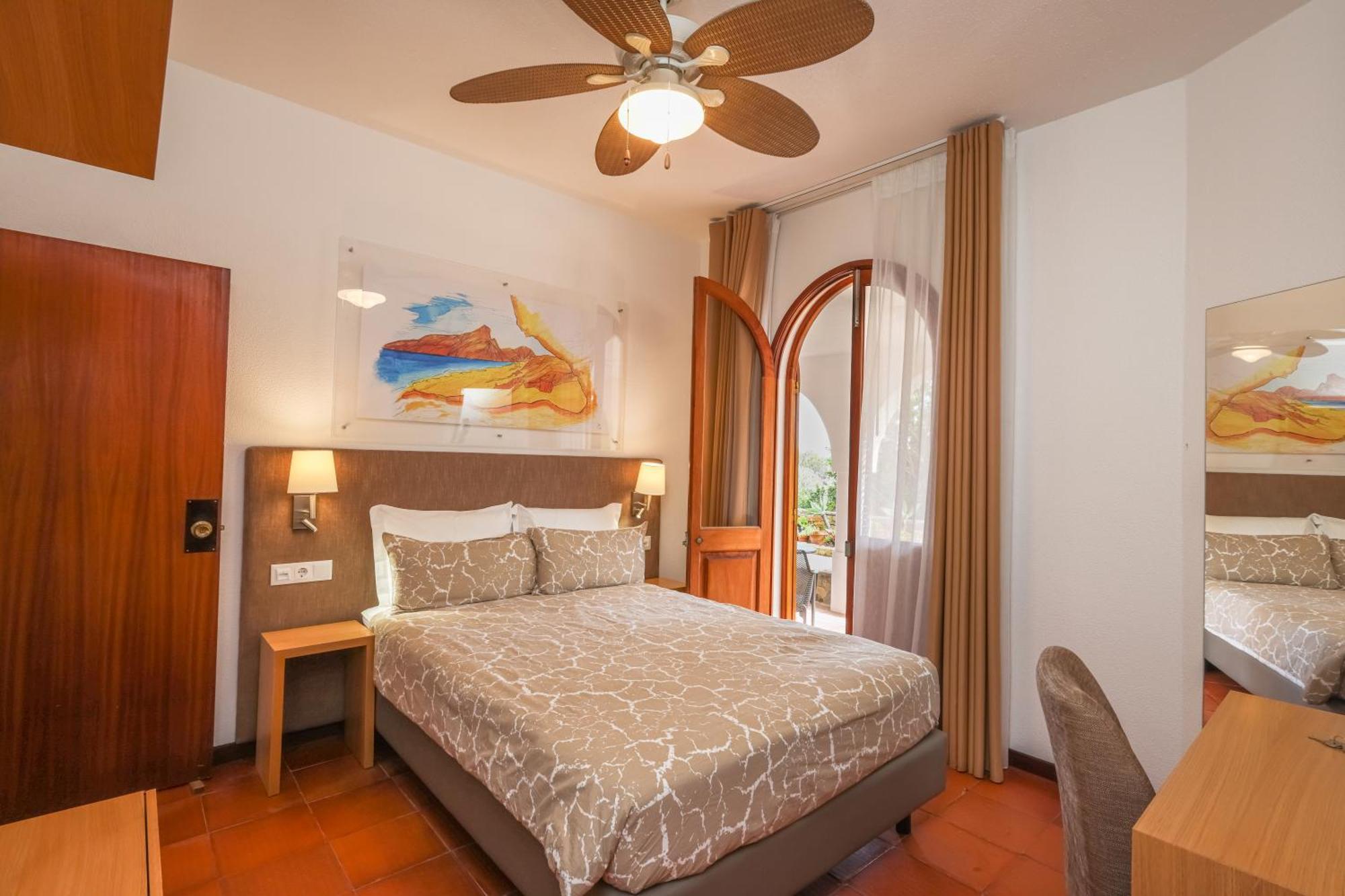 Theresia'S Porto Santo Luaran gambar